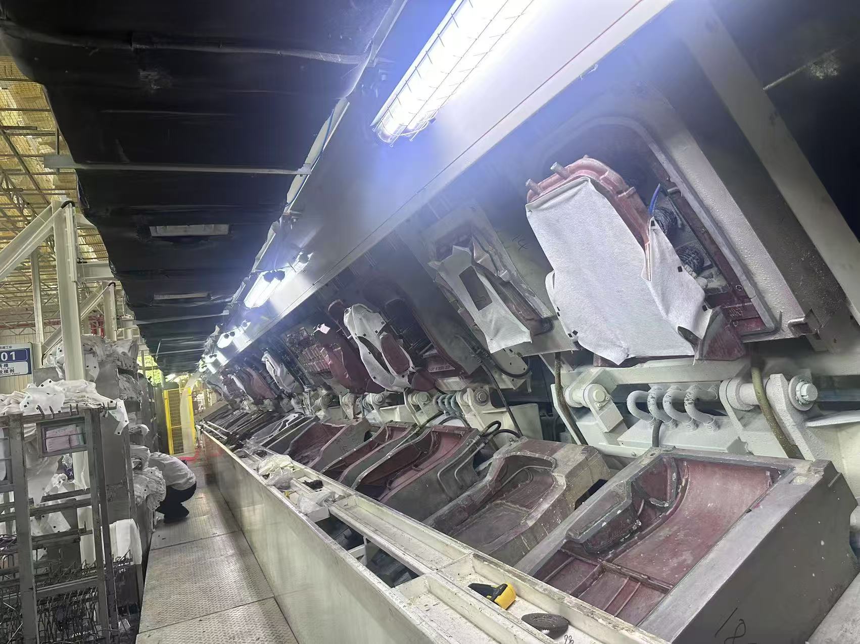 32工位环形座椅发泡生产线项目