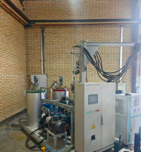 伊朗高压发泡机项目